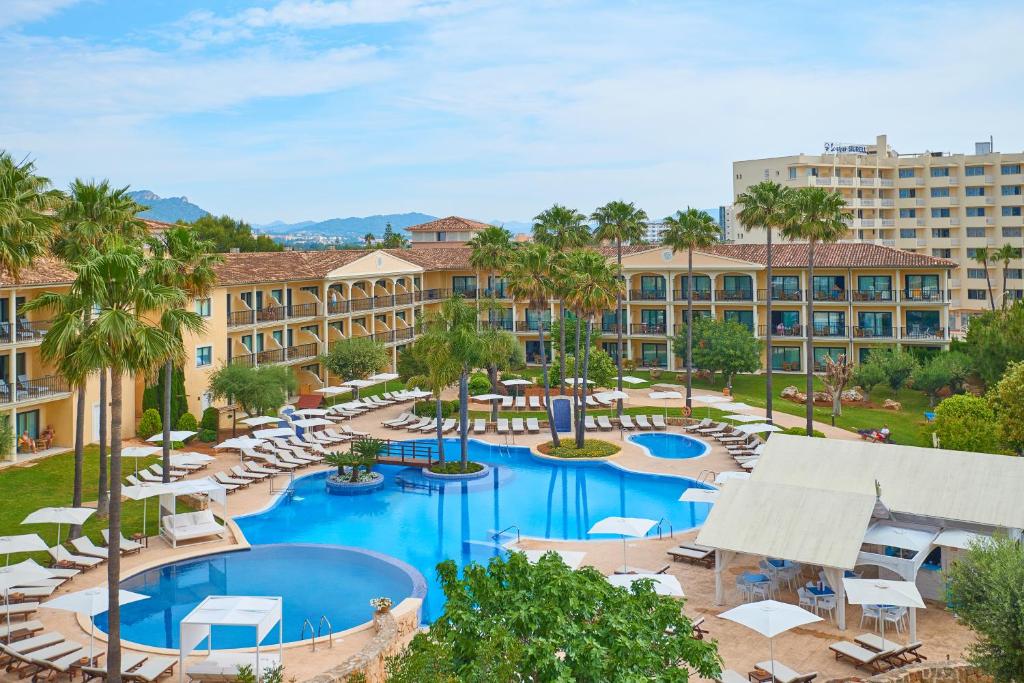 CM Mallorca Palace - Only Adults photo