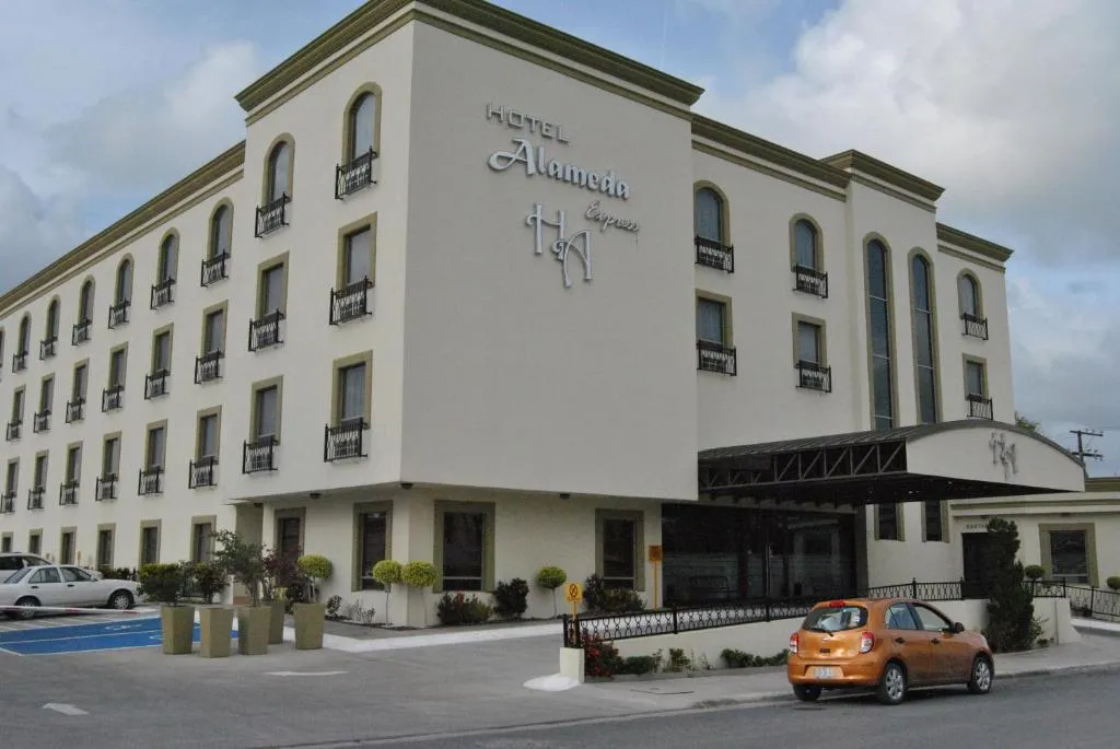 Hotel Alameda Express, hotel in Matamoros