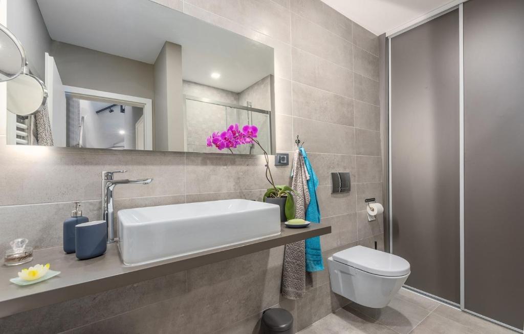 Apartment Romano with Sea View near Porec photo