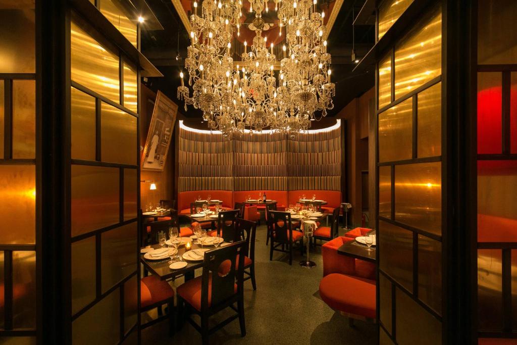 อาหารและเครื่องดื่ม