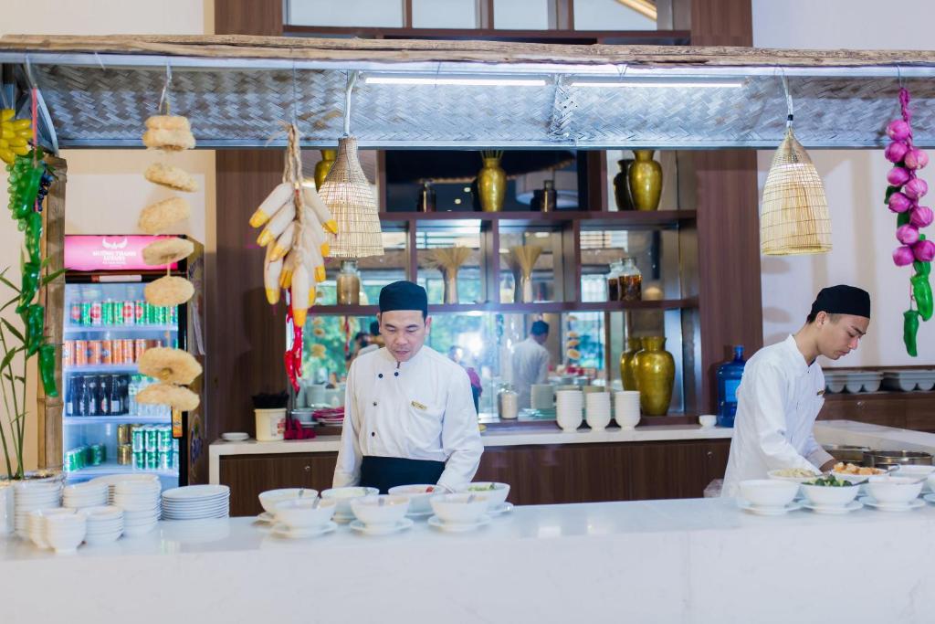 Đồ ăn và thức uống