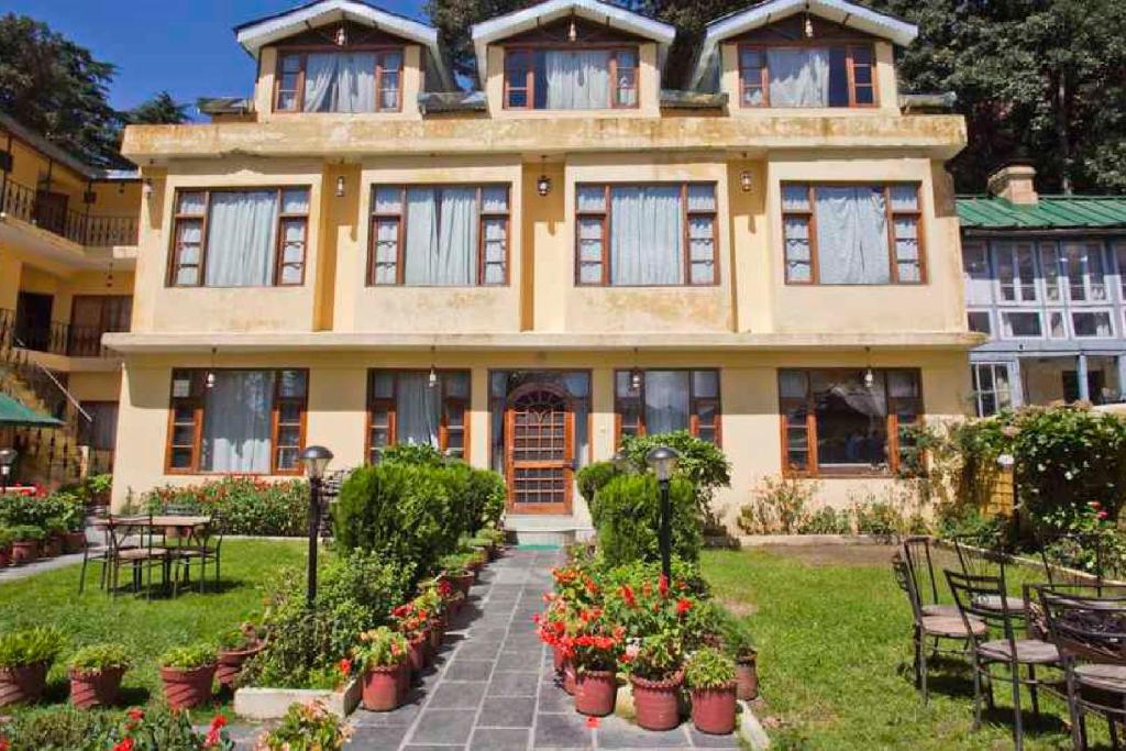 Holiday homes in Dalhousie, India price from 23, reviews of