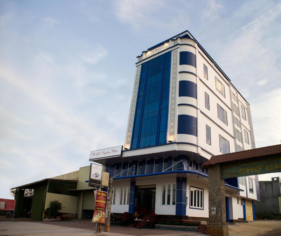 Nguyen Phuoc Hotel