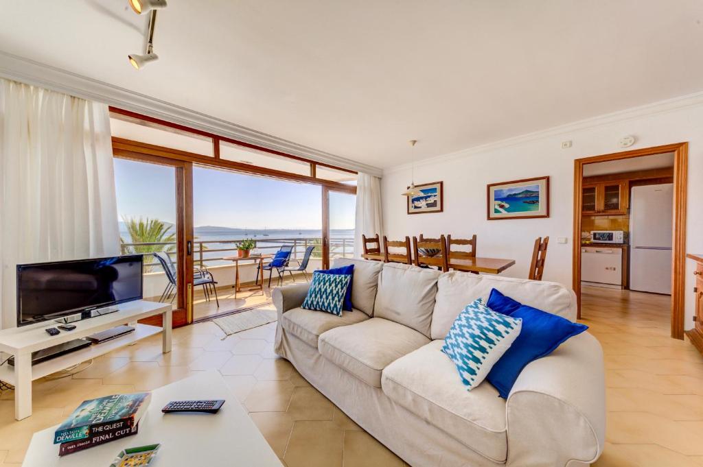 Beachfront Apartment Simar by Sealand Villas - 4