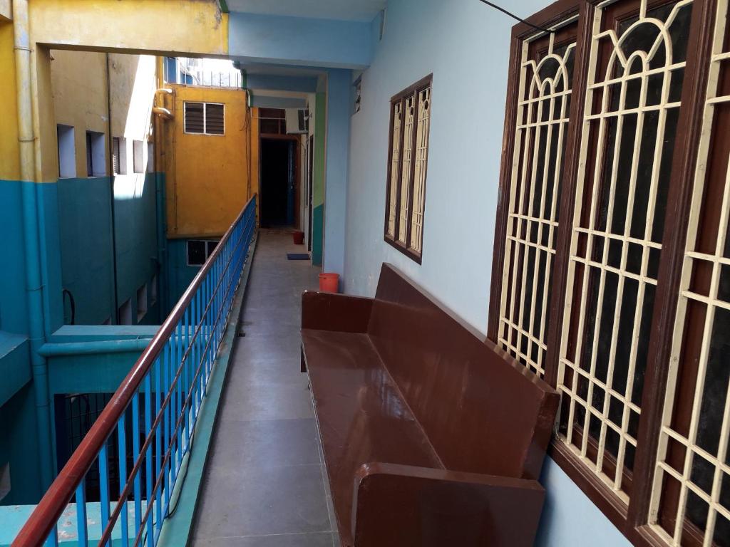 Parisha Residency- Temple Side Hotel photo