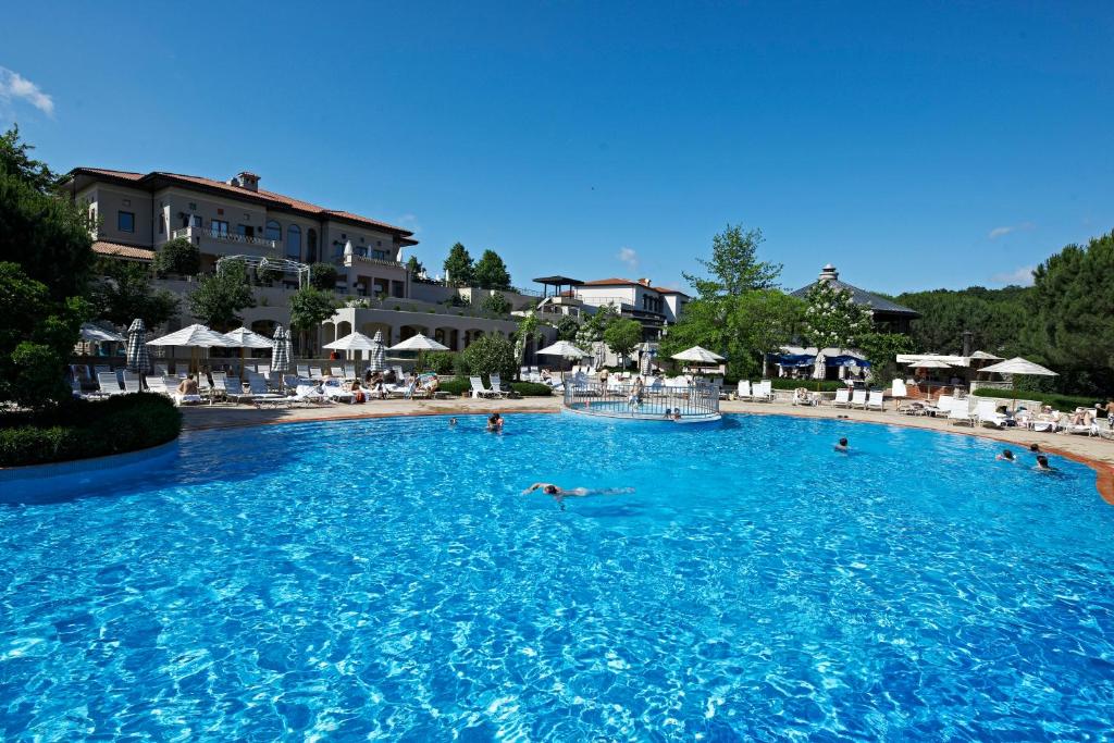 ケメル ゴルフ リゾート ホテル (Kemer Country Hotel Istanbul) 館内設備