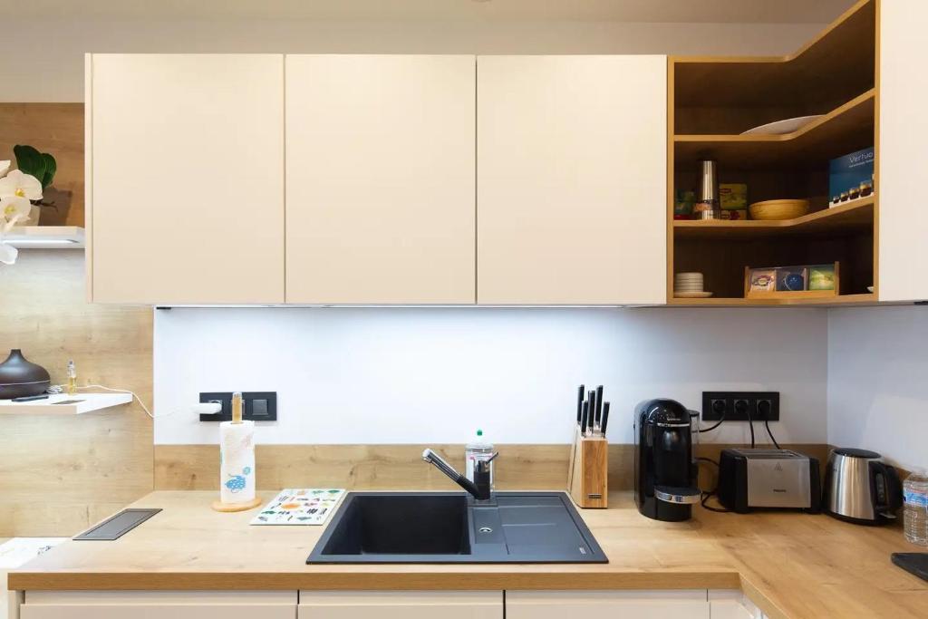 Cannes NEW Apartment, Palais Des Festivals, CROISETTE, Beaches - 4