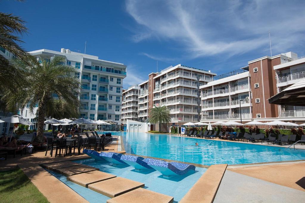 Grandblue condominium 309 photo