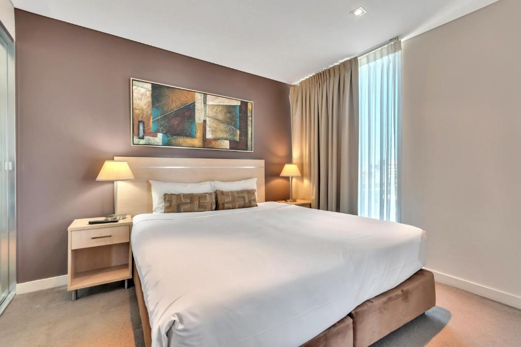 CBD Executive APT photo