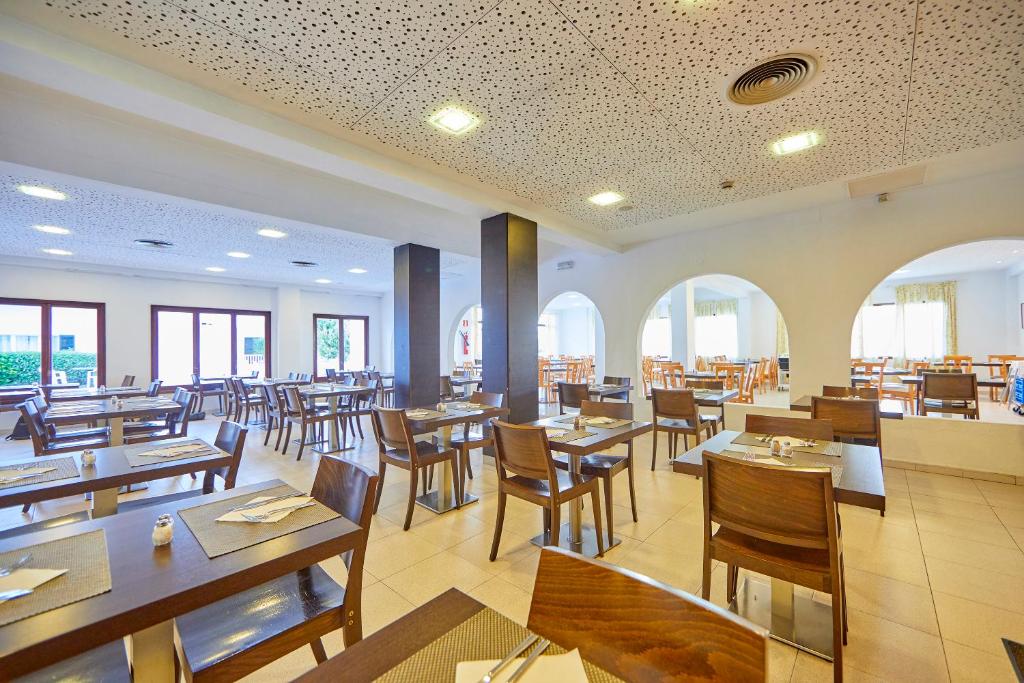 Gavimar Ariel Chico Hotel and Apartments — Cala d´Or, Baleary