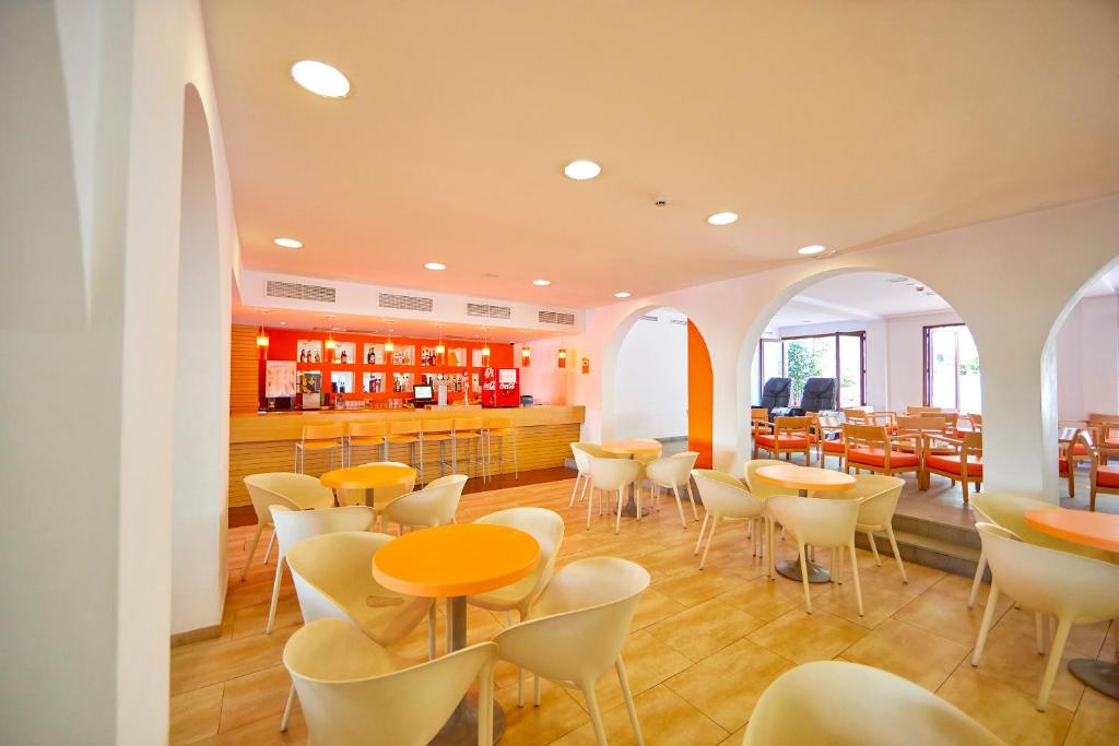 Gavimar Ariel Chico Hotel and Apartments — Cala d´Or, Baleary