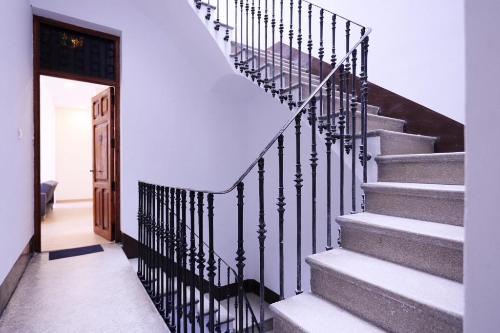 Apartamentos Dormavalencia — Hotel in València