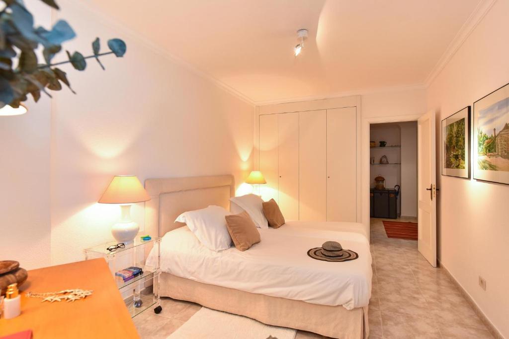 Las Canteras Seafront Apartment by VillaGranCanaria - 3