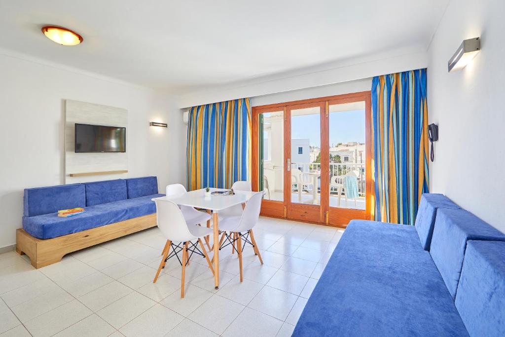 Gavimar Ariel Chico Hotel and Apartments — Cala d´Or, Baleary