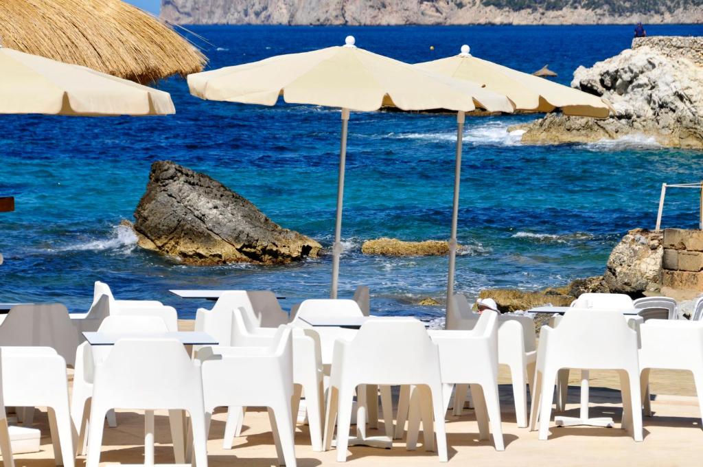 FERGUS Style Cala Blanca Suites — Restaurant & bars in Santa Ponca, Balearic Islands