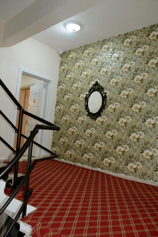 Sar Apartment Suites photo