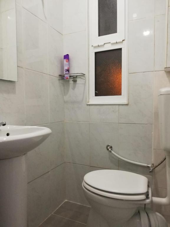 BED&SHOWER Moscavide -Self Check-In photo