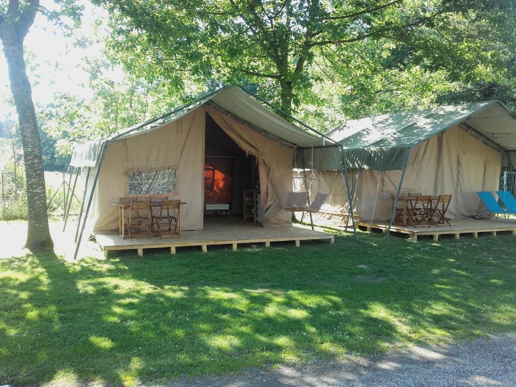 Camping des eydoches - 3 etoiles — Hotel in Lyon