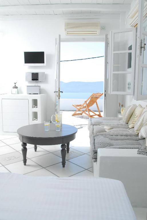 Archondoula Studios — Hotel in Milos Island