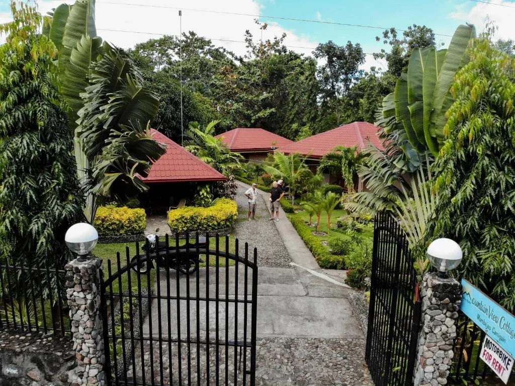 Mountain View Cottages, hotel in Mambajao