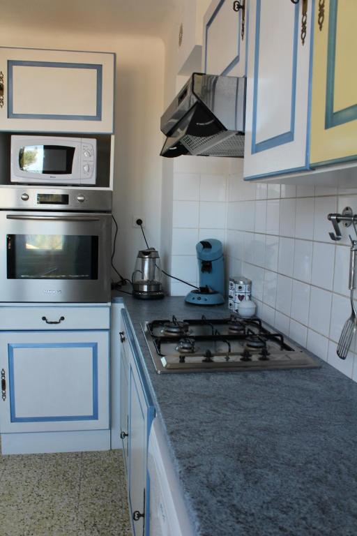 APPART CHALEUREUX, 3min Avignon, GARAGE & CLIM - 3