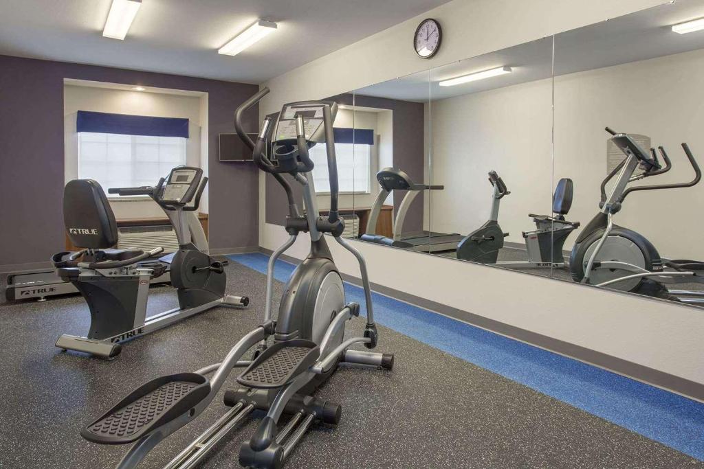 Microtel Inn & Suites by Wyndham College Station photo