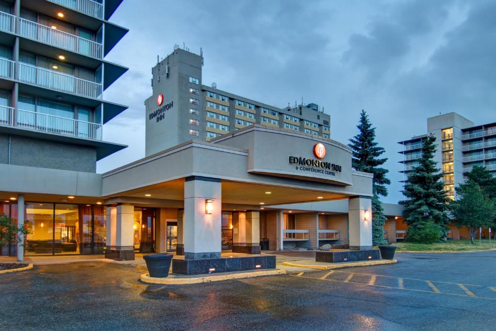 Hotels near Edmonton Municipal airport (YXD), Edmonton of Hotels