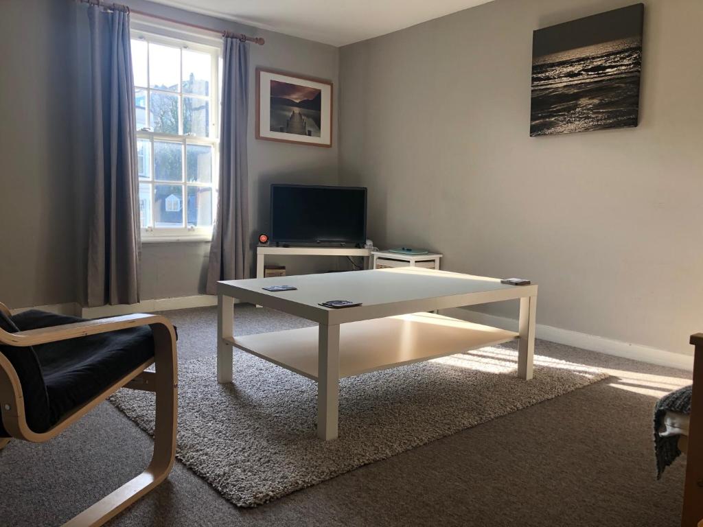Falmouth Apartment photo 2