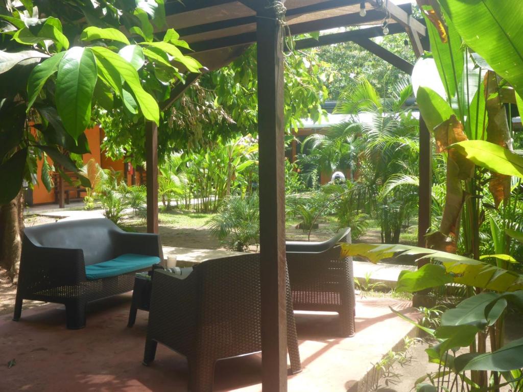 Aracari Garden Hostel — Hotel in Tortuguero