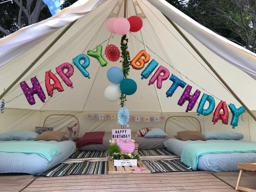 Glamping Kaki - Large Bell Tent
