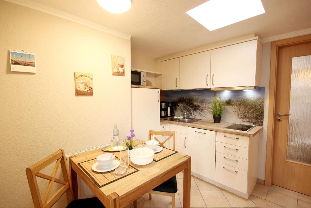 Kitchen, Alte Tischlerei Sellin by Rujana in Ostseebad Sellin