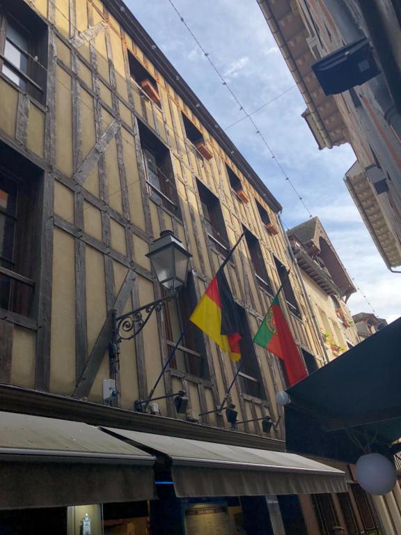 Au Jardin Gourmand Troyes A Michelin Guide Restaurant