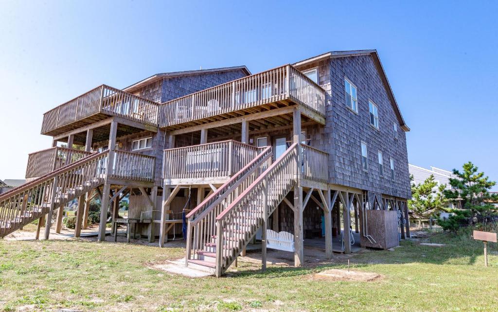 Sunrise Splendor (Formerly Eighteenth South) — Hotel in Nags Head (NC)