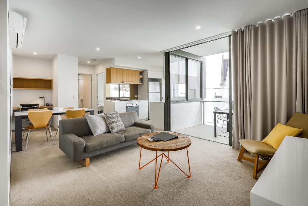Vine Serviced Apartments photo