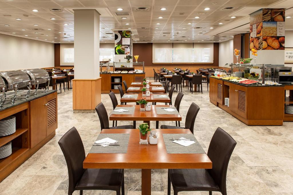Madrid Hotel Praga dining
