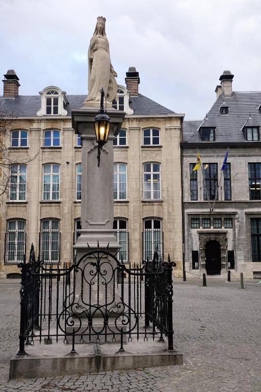 Közeli látványosságok