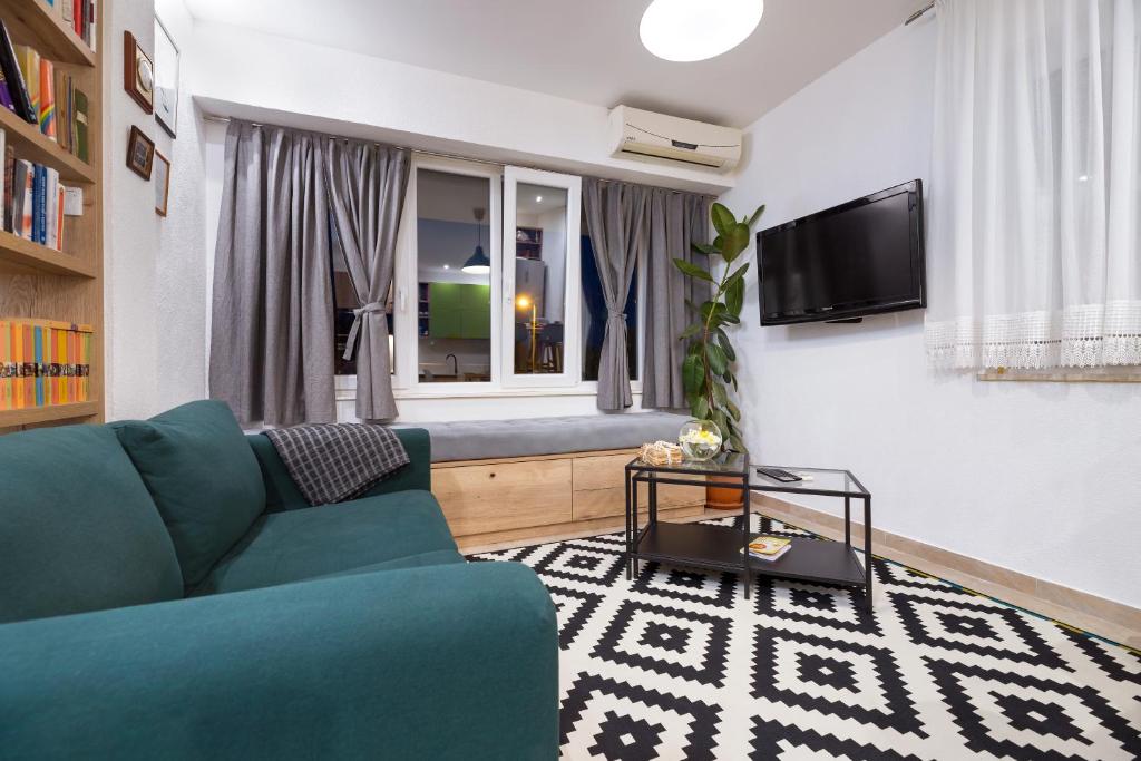 Apartmani ''Brico II'' — Hotel in Trogir