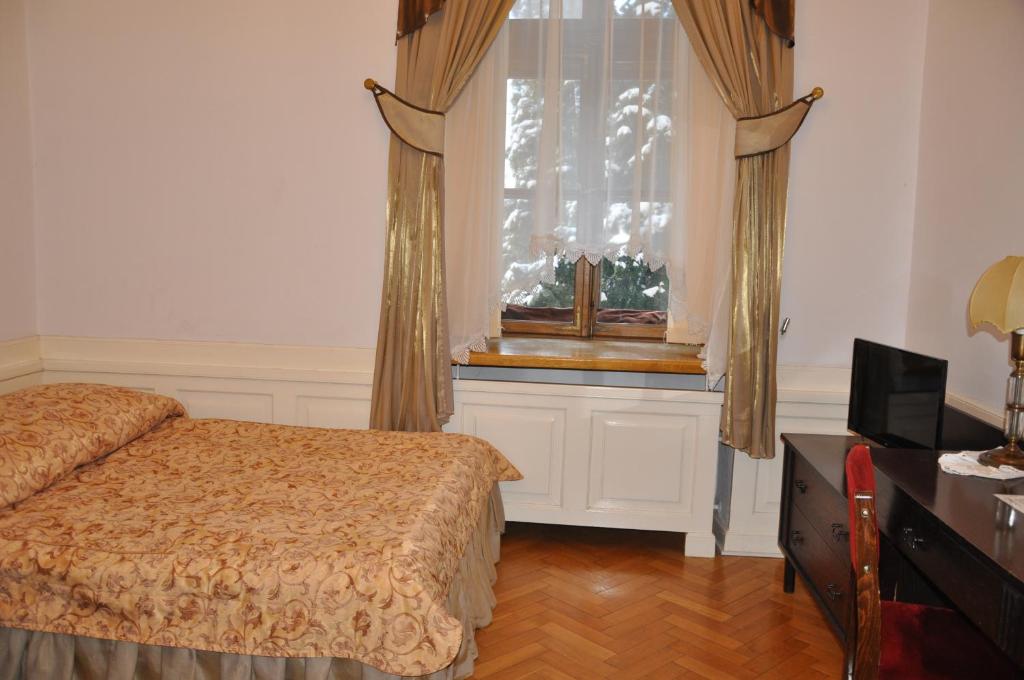 Hotel Zamek Pultusk Dom Polonii photo