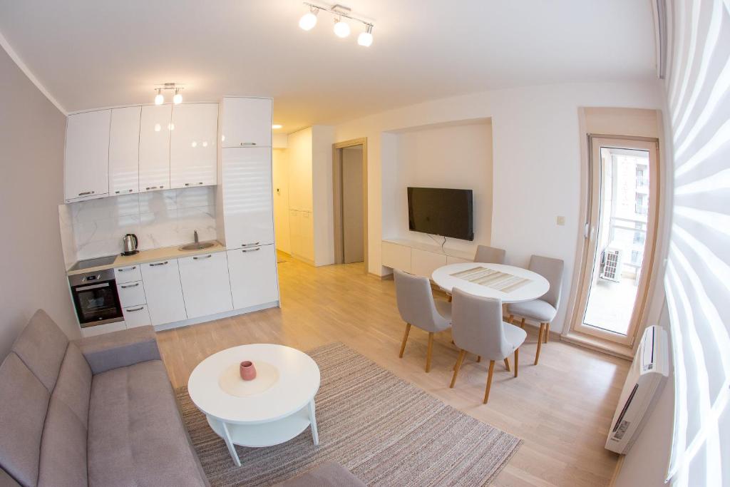 Central Budva apartment - 5