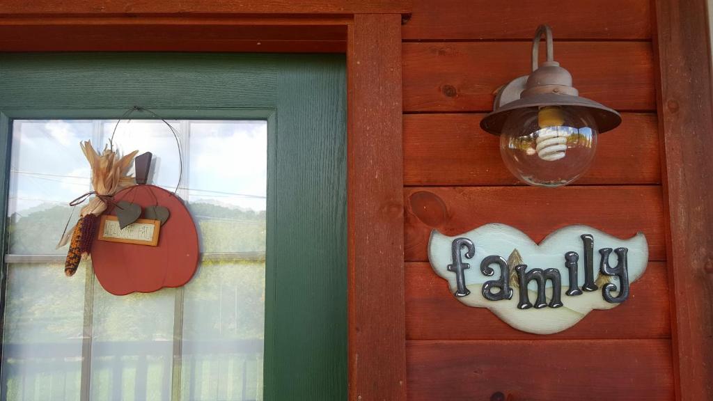 Amish Blessings Cabins photo