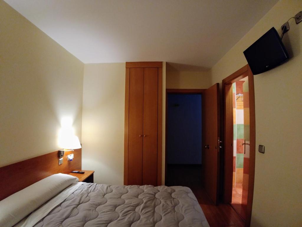 Hostal Prada Borges - 2