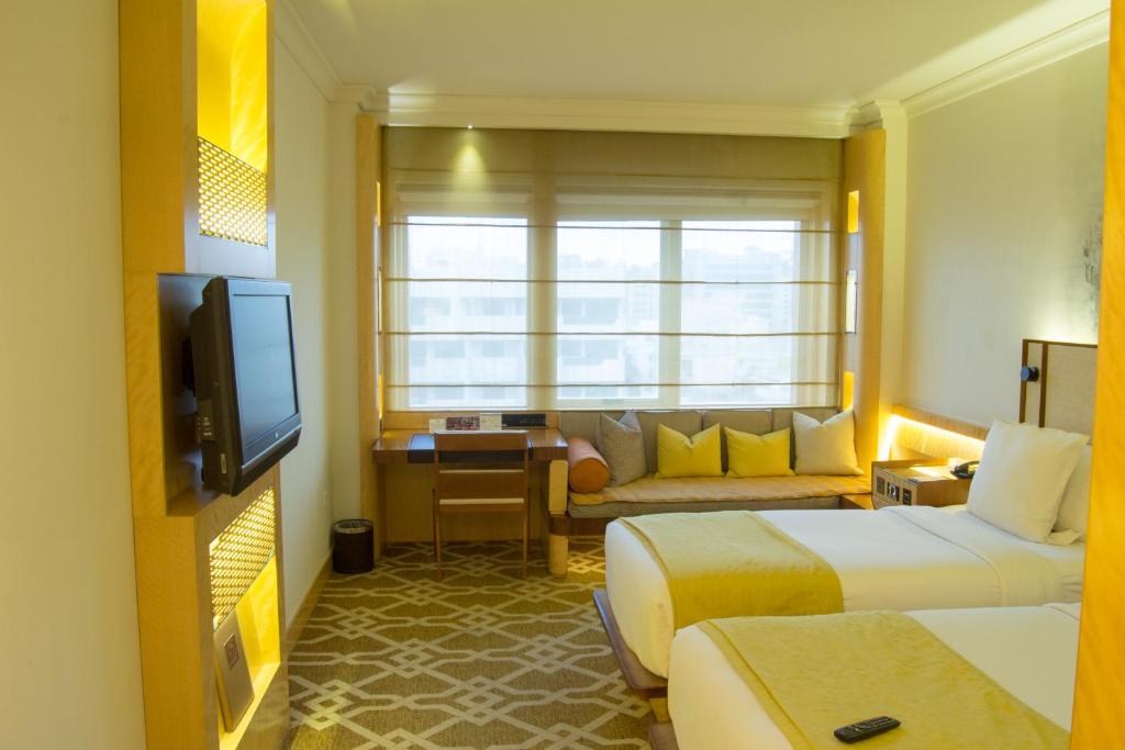 Hotel Room 4