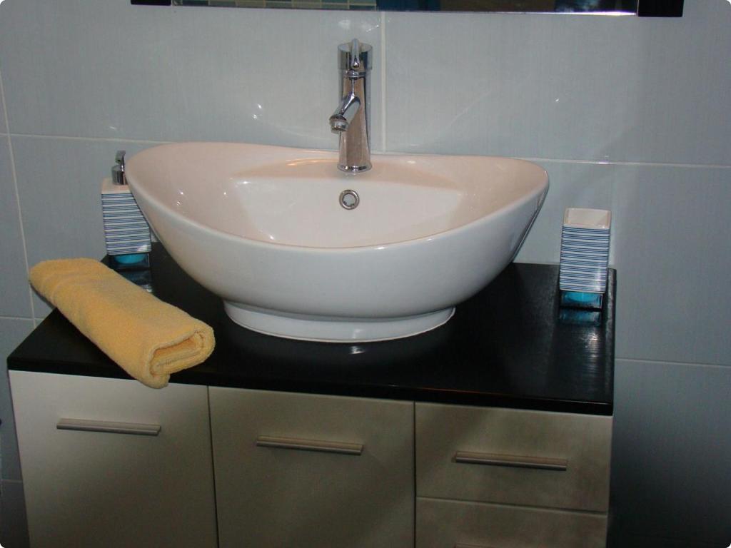 Althea's nice, comfy 4 BR townhouse with pool in Grand Bay- AH 1 photo