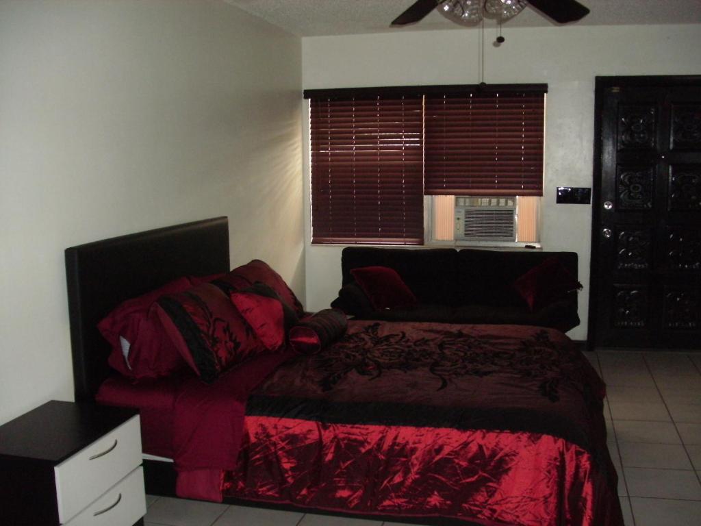 Newly Furnished Large Clean Quiet Private Unit — Hotel in Fort Lauderdale (FL)