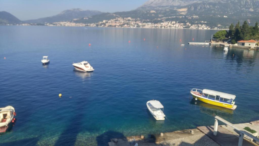 Villa del mare photo