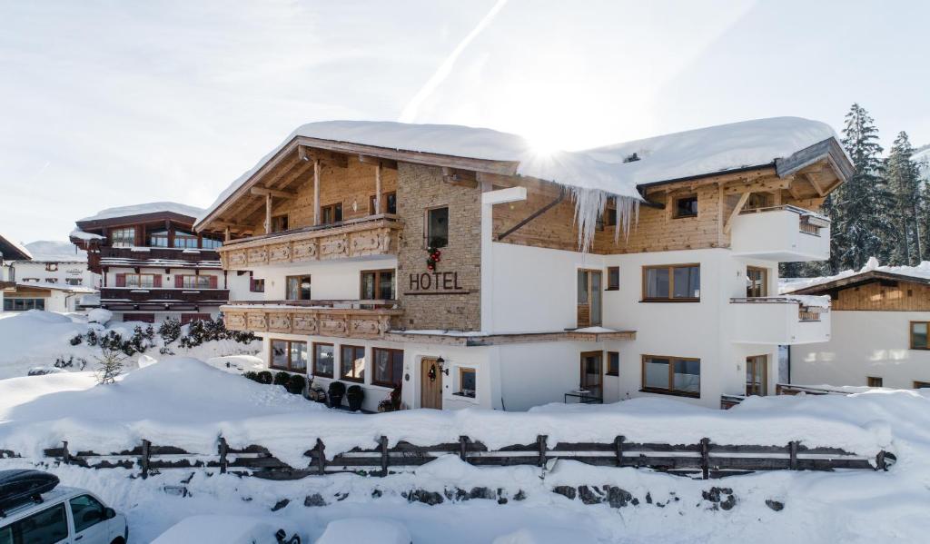 Landhotel Föhrenhof Ellmau - 2