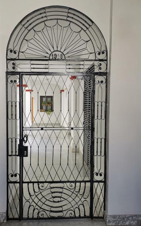Teodosio Apartment FREE PARKING & CENTRAL AC photo