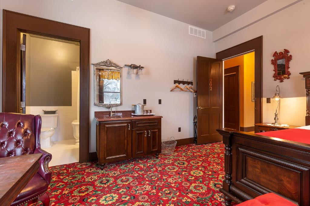 Steele Mansion Inn & Gathering Hub photo