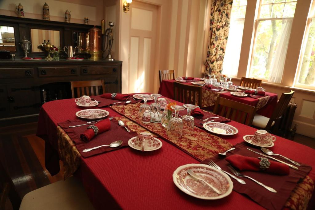 Beaconsfield Bed and Breakfast - Victoria