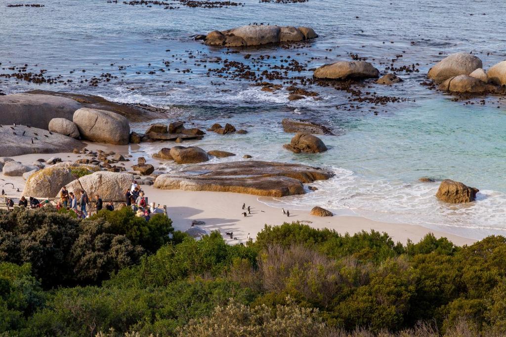 Tintswalo Boulders